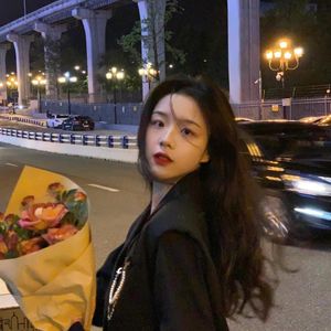 日本巨大波霸乳裸交孕妇
